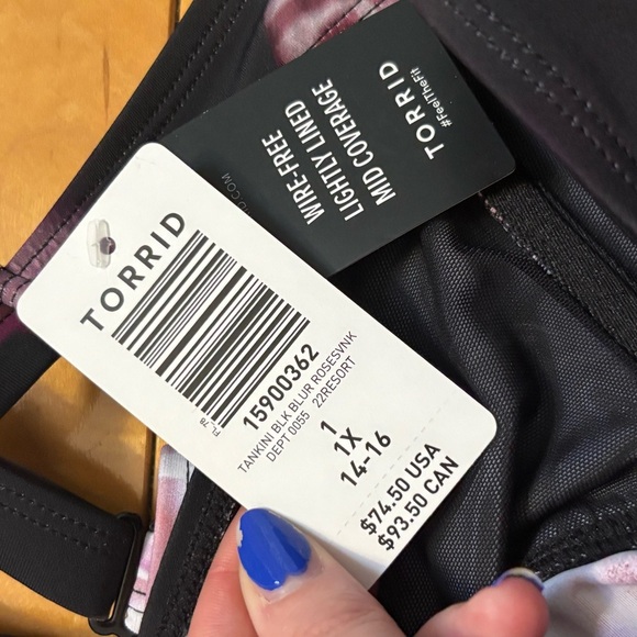 Torrid Wireless V-Neck Tankini Top Blue Rose Black Plus Size 1 (1X) New With Tag - Picture 4 of 6